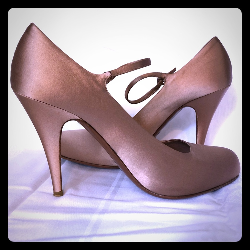 $790 PRADA Pink Silk Nude Heels, shoe sz 40 / 10